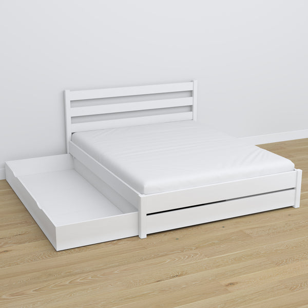 Doppelbett mit Schublade aus Holz weiß – geöffnete Schublade, geräumiges Inneres