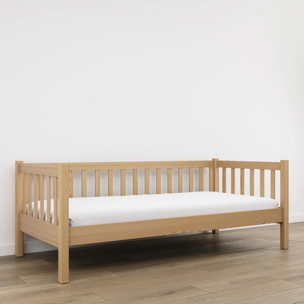 Łóżko sofa N03 sosna naturalna – widok z boku, solidna konstrukcja drewniana